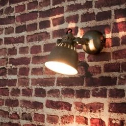 Maisons Du Monde Appliques Murales Et Spots Applique Indus En Métal Effet Vieilli -Luminaires Soldes 2022 applique indus en metal effet vieilli 1000 9 36 119961 2