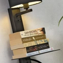 It's About Romi Appliques Murales Et Spots Applique Noire Avec Tablette Liseuse Et Abat-jour H52cm -Luminaires Soldes 2022 applique noire avec tablette liseuse et abat jour h52cm 2