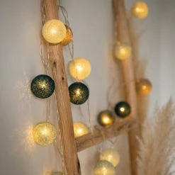 Maisons Du Monde Guirlandes Et Décorations Lumineuses Guirlande Lumineuse Boules En Coton Multicolore 20LEDS L360 -Luminaires Soldes 2022 guirlande lumineuse boules en coton multicolore 20leds l360 1000 13 15 210099 3