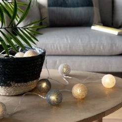 Maisons Du Monde Guirlandes Et Décorations Lumineuses Guirlande Lumineuse Tricolore 20 LED L360 -Luminaires Soldes 2022 guirlande lumineuse tricolore 20 led l360 1000 11 35 227913 4