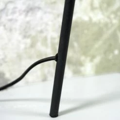 It's About Romi Lampadaires Lampadaire Avec Pieds Noirs Et Abat-jour Noir H175cm -Luminaires Soldes 2022 lampadaire avec pieds noirs et abat jour noir h175cm 3