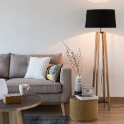 Maisons Du Monde Lampadaires Lampadaire En Chêne Et Abat-jour Noir H146 -Luminaires Soldes 2022 lampadaire en chene et abat jour noir h146 1000 13 25 194816 3