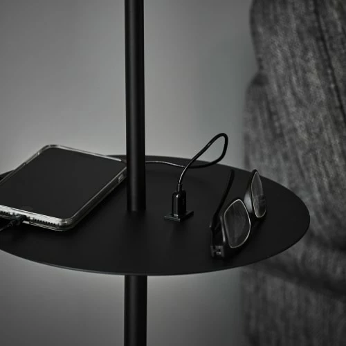 Markslöjd Lampadaires Lampadaire Liseuse Avec Tablette Et Port USB Noir H144cm 5 Markslöjd Lampadaires Lampadaire Liseuse Avec Tablette Et Port USB Noir H144cm – Image 3