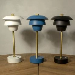 Pirouette Paris Lampes à Poser Lampe à Poser Rechargeable En Métal Noir Et Doré H31 -Luminaires Soldes 2022 lampe a poser rechargeable en metal noir et dore h31 4