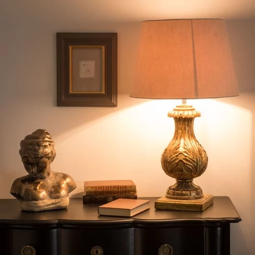 Maisons Du Monde Lampes à Poser Lampe Classique Sculptée Doré Vieilli Et Coton Blanc 7 Maisons Du Monde Lampes à Poser Lampe Classique Sculptée Doré Vieilli Et Coton Blanc – Image 5
