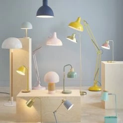 Maisons Du Monde Lampes De Chevet Enfant Lampe De Bureau En Métal Doré Et Marbre Blanc -Luminaires Soldes 2022 lampe de bureau en metal dore et marbre blanc 1000 14 29 181659 14