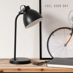 Maisons Du Monde Lampes à Poser Lampe De Bureau En Métal Noir -Luminaires Soldes 2022 lampe de bureau en metal noir 1000 1 40 224146 3