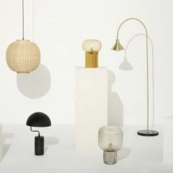 Hubsch Lampes à Poser Lampe De Table En Verre Vert -Luminaires Soldes 2022 lampe de table en verre vert 3