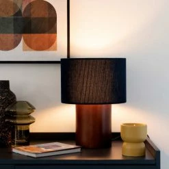 Maisons Du Monde Lampes à Poser Lampe En Bois D'hévéa Marron Et Abat-jour En Velours Bleu Nuit 7 Maisons Du Monde Lampes à Poser Lampe En Bois D'hévéa Marron Et Abat-jour En Velours Bleu Nuit -Luminaires Soldes 2022 lampe en bois d hevea marron et abat jour en velours bleu nuit 1000 5 25 228026 4