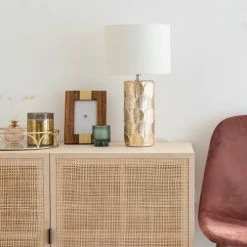 Maisons Du Monde Lampes à Poser Lampe En Céramique Dorée Sculptée Et Abat-jour écru -Luminaires Soldes 2022 lampe en ceramique doree sculptee et abat jour ecru 1000 11 13 200339 4