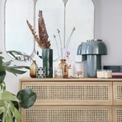 Maisons Du Monde Lampes à Poser Lampe En Métal émaillé Bleu Et Cerclage En Métal Doré -Luminaires Soldes 2022 lampe en metal emaille bleu et cerclage en metal dore 1000 10 20 210555 4