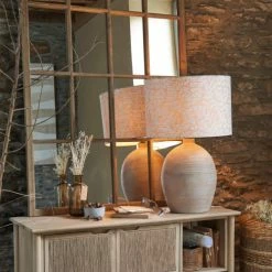 Maisons Du Monde Lampes à Poser Lampe En Terre Cuite Sculptée, Bois De Manguier Et Abat-jour En Lin Imprimé -Luminaires Soldes 2022 lampe en terre cuite sculptee bois de manguier et abat jour en lin imprime 1000 8 14 221127 4