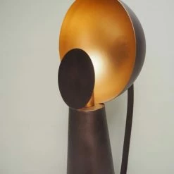 Chehoma Lampes à Poser Lampe Haute à Poser En Métal Noir -Luminaires Soldes 2022 lampe haute a poser en metal noir 3