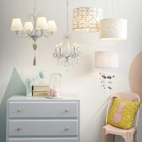 Maisons Du Monde Suspensions Enfant Lustre En Métal Blanc Effet Vieilli Et Pompon Cœur 4 Maisons Du Monde Suspensions Enfant Lustre En Métal Blanc Effet Vieilli Et Pompon Cœur – Image 3