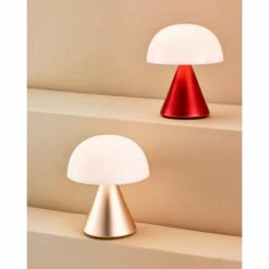 Lexon Lampes à Poser Mini Lampe LED En Aluminium Rose -Luminaires Soldes 2022 mini lampe led en aluminium rose 3